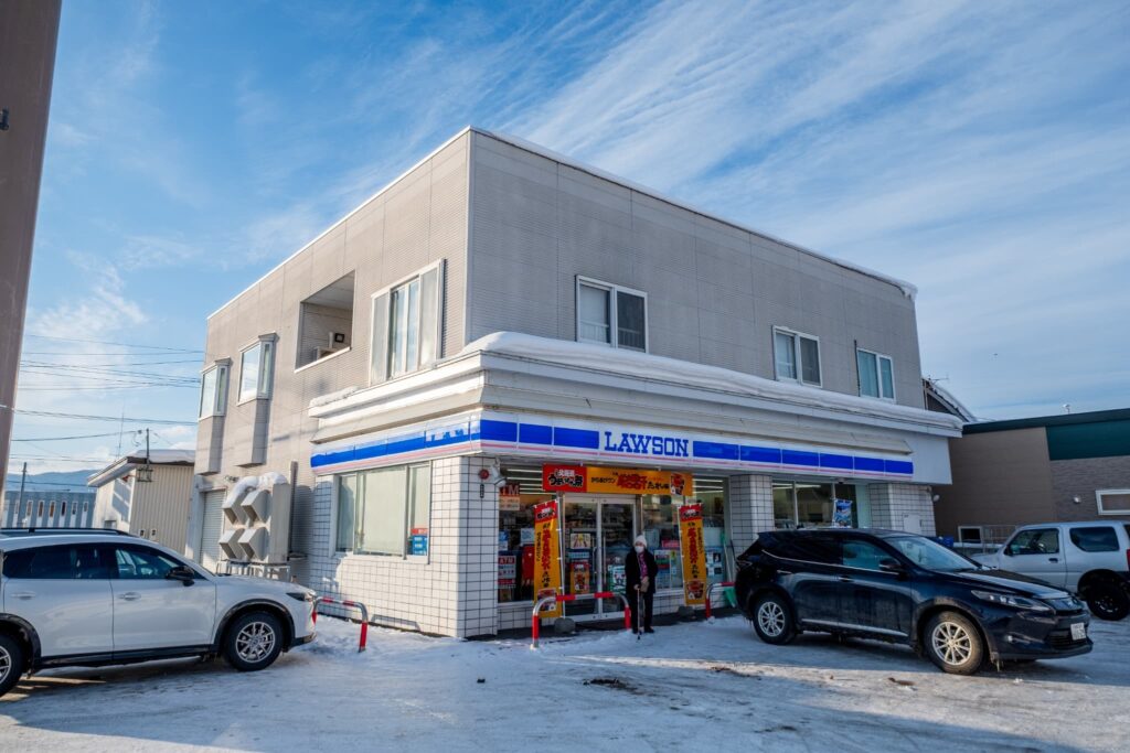 利便性：駅徒歩6分・コンビニ1分の「市街地プレミアム」。不便な郊外物件と一線を画す希少性